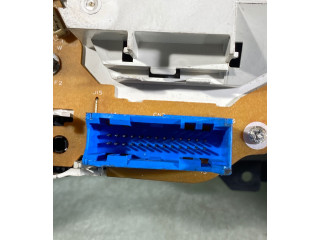 Přístrojová deska Audi 80 90 S2 B4 1992 5KG00600002, 893919067D