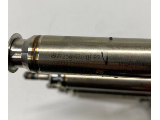 Vstřikovač A2700701400   Mercedes-Benz C AMG W205     