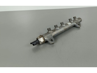 Топливная рампа A6720700095   SsangYong Rexton  