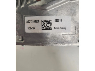 Дисплей       Audi e-tron