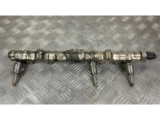 Топливная рампа Infiniti QX80 5.6 для двигателя VK56VD