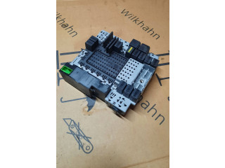 Блок предохранителей 9441582 Volvo S60