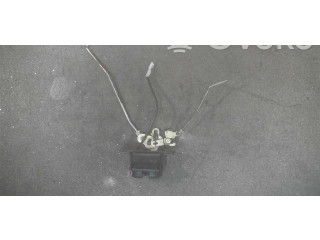 Zámek zadních dveří 812303E000 KIA Sorento 2006