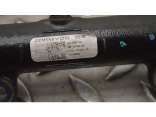 Топливная рампа 4R8Q9D280AC Jaguar XJ X350 2.7 для двигателя AJD