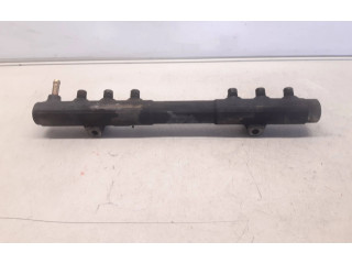 Топливная рампа 30757146, 007614L2 Volvo V70