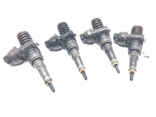 Комплект форсунок 0414720215 Audi A3 S3 8P