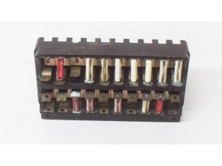 Pojistková skříňka A1075400450 Mercedes-Benz SL R107 1981