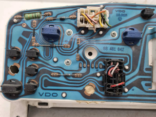 Přístrojová deska Nissan Primera 2000 87001302