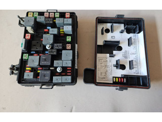 Pojistková skříňka Řídící jednotka BSM 15913674, AR61854003 Chevrolet HHR 2008