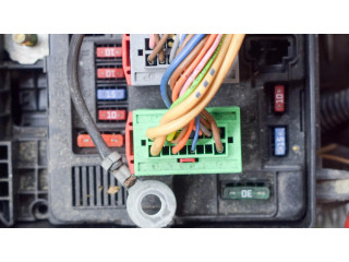 Блок предохранителей  9643498880, T118470003   Citroen C3 Pluriel    