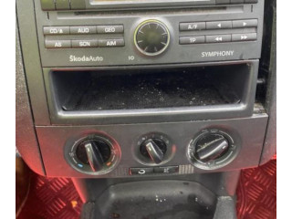 Моторчик дворников 6Q1955119A Skoda Fabia Mk1 (6Y)