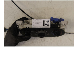 Блок управления климат-контролем    Dacia Duster