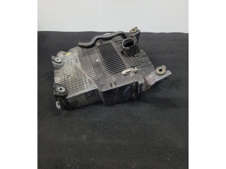 Блок предохранителей H8201172661, 70535779 Dacia Logan II