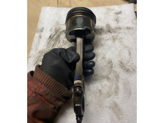 Píst 059AA   Audi A8 S8 D3 4E     