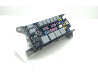 Блок предохранителей 91160-3E041 KIA Sorento