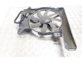 Вентилятор радиатора 52406448, 13128354 Opel Meriva A 1.7
