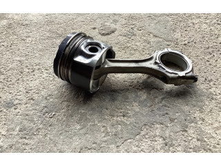 Píst Toyota RAV 4 (XA30)