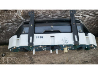 Přístrojová deska  Mazda 323 1993   