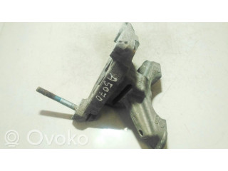 Кронштейн крепления двигателя