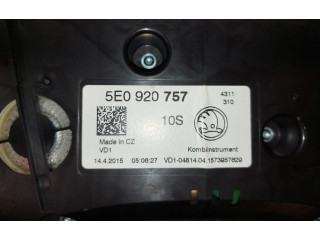 Панель приборов 5E0920757 Skoda Octavia Mk3 (5E)