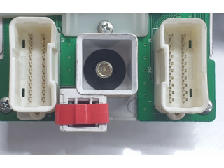 Панель приборов 838006D212, 838006D212 Toyota Land Cruiser (J120)