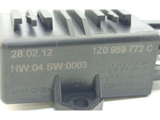 Другие блоки управления / модули Skoda Octavia Mk2 (1Z) 2004 - 2013 года 1Z0959772C