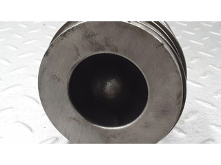 Píst 059107065BJ, 059AA   Audi A4 S4 B7 8E 8H  pro naftový motor 3.0 ASB 