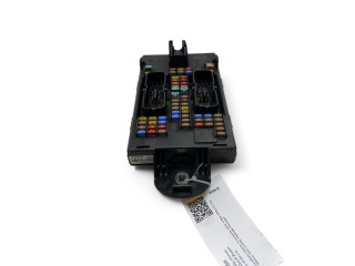 Блок предохранителей 32209198   Volvo XC90    