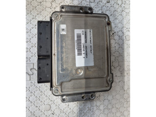 Блок управления двигателя 3911327485   KIA Carens II