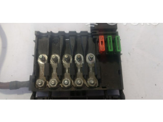 Блок предохранителей 1J0937550AB   Audi A3 S3 8L    