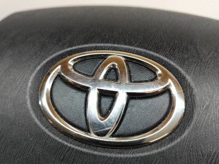 Подушка безопасности водителя 4513047100C0 Toyota Prius+ (ZVW40)