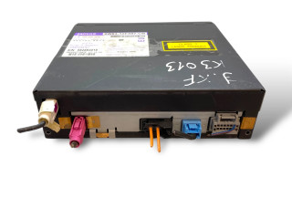 Радио/ проигрыватель CD/DVD / навигация