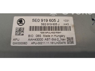 Дисплей    5E0919605J   Skoda Octavia Mk3 (5E)