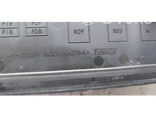 Блок предохранителей BK2T9K499, 0PERAT0R1   Ford Transit Custom    
