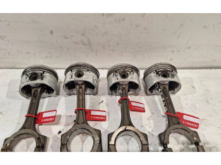 Поршень с шатуном D4F740 Renault Clio III