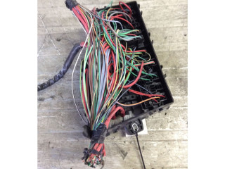 Pojistková skříňka Ford Focus C-MAX 2003