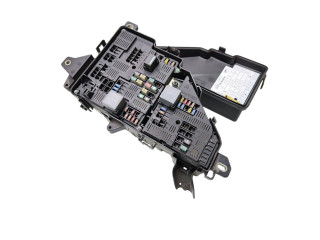 Блок предохранителей 31473570, 31398001   Volvo XC90    