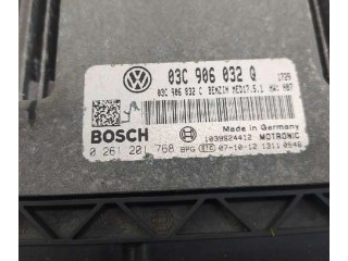 Блок управления двигателя 03C906032Q, 03C906032C Volkswagen Golf SportWagen