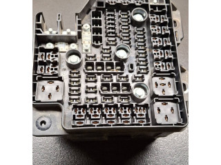 Блок предохранителей Hyundai Santa Fe