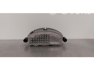 Блок управления климат-контролем 5Q0907521E   Skoda Superb B8 (3V)