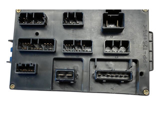 Блок предохранителей 46520419 Alfa Romeo 166