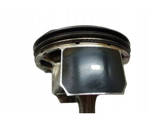  Поршень с шатуном  SKYACTIV  Mazda 3  