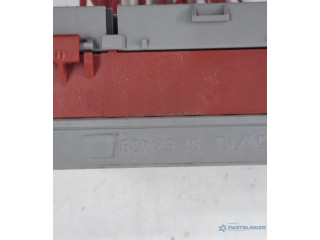 Блок предохранителей 9162439 Volvo S60