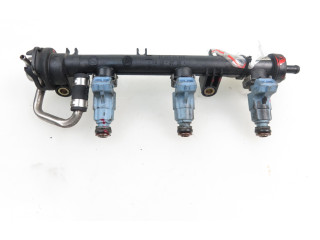 Топливная рампа 2435170146 Smart ForTwo I для двигателя M 160 E6AL B03