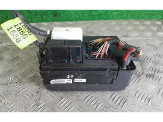 Pojistková skříňka 299100813 Chevrolet Astra 2012