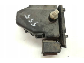 Pojistková skříňka Mazda 2 2003