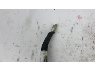 Минусовый провод (аккумулятора)