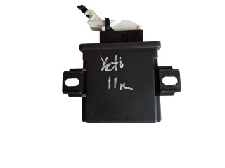 Модуль фонарей 5M0907357C   Skoda Yeti (5L)   