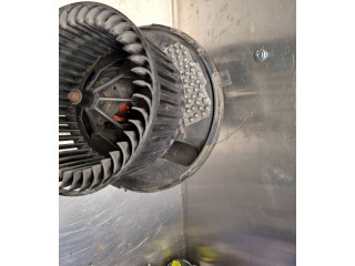 Вентилятор печки 1k1820015d Skoda Octavia Mk2 (1Z)