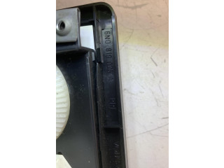 Блок управления климат-контролем    Seat Inca (6k)